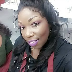 Meet your Posher, Felicia